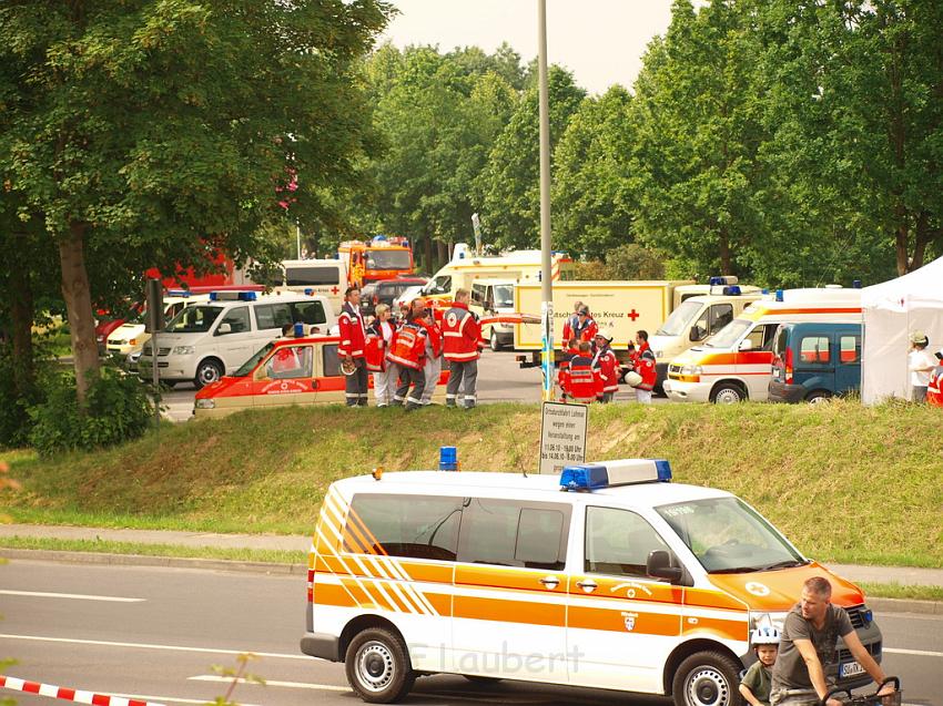 Schwerer Unfall mit Reisebus Lohmar Donrather Dreieck P167.JPG